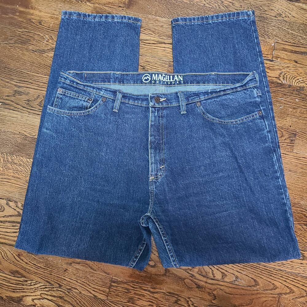 Men's Magellan Outdoors Dark Wash Blue Jeans 40x32 - Classic Men's Wear